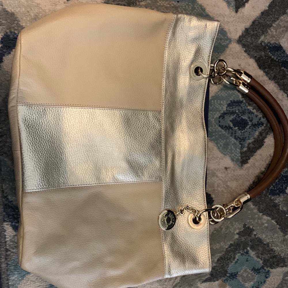 Tommy Hilfiger handbag